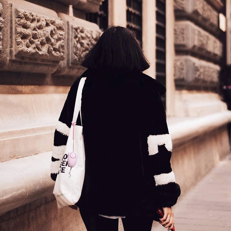 3 Pcs Personal Alarm Keychain Security Self-Defense with USB Charging Alarm for Children, Elderly Women, Pink 
3 Pcs Personal Alarm Keychain Security Self-Defense with USB Charging Alarm for Children, Elderly Women, Pink