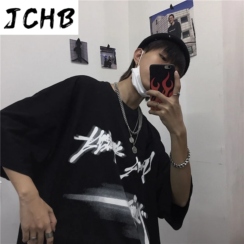 2021 Graffiti Printing Hip-hop Clothes Women Short Sleeve Oversized Harajuku Couple Shirts Bf Style White O-neck Streetwear t Sh 
2021 Graffiti Printing Hip-hop Clothes Women Short Sleeve Oversized Harajuku Couple Shirts Bf Style White O-neck Streetwear t Sh