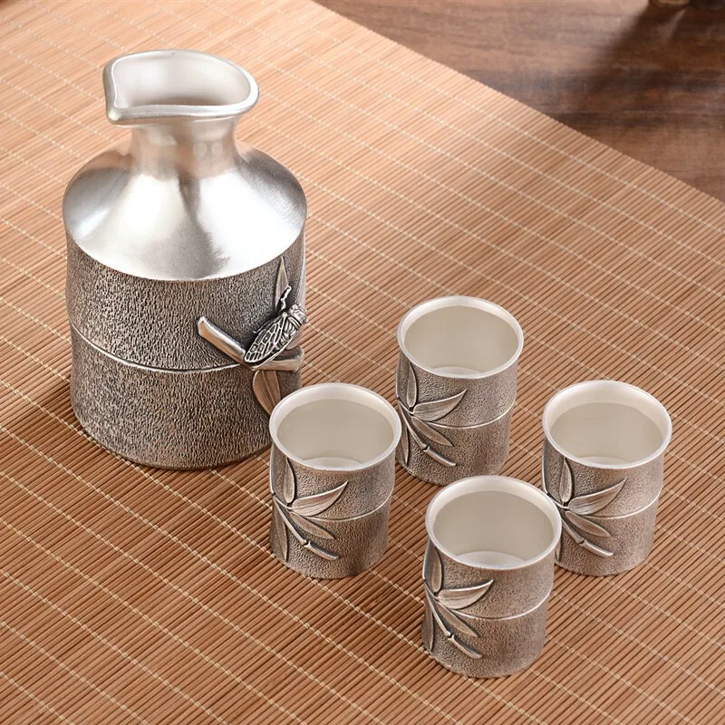 Silver wine glass and silver wine jug set 999 sterling silver wineware Handmade silver wine jug wine glass, 1 jug 4 glasses
Silver wine glass and silver wine jug set 999 sterling silver wineware Handmade silver wine jug wine glass, 1 jug 4 glasses