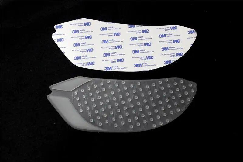 Motorcycle Traction Pad Side Gas Knee Grip Protector Protection Sticker for DUCATI 899 1199 1299 13-16 Motorbike Parts
Motorcycle Traction Pad Side Gas Knee Grip Protector Protection Sticker for DUCATI 899 1199 1299 13-16 Motorbike Parts