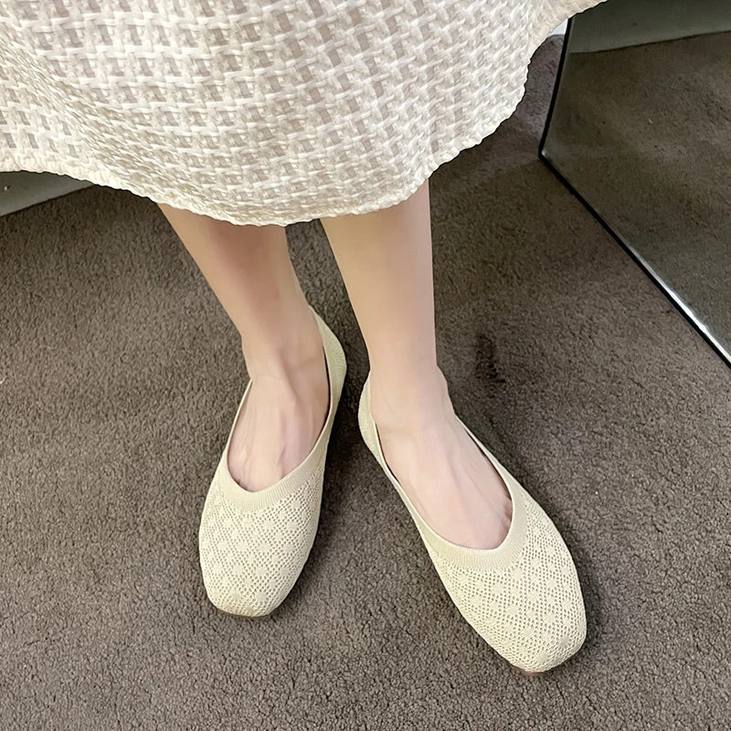 Женские трикотажные дышащие туфли-лодочки, с острым носком
Женские трикотажные дышащие туфли-лодочки, с острым носком