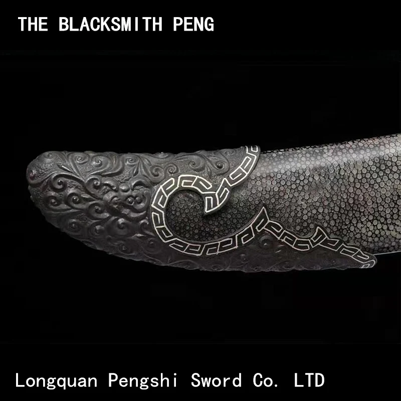 Fine three steel fish skin scabbard clear waist knife/Emperor Kangxi used Qing sword with iron fittings inlaid with silver wires
Fine three steel fish skin scabbard clear waist knife/Emperor Kangxi used Qing sword with iron fittings inlaid with silver wires
