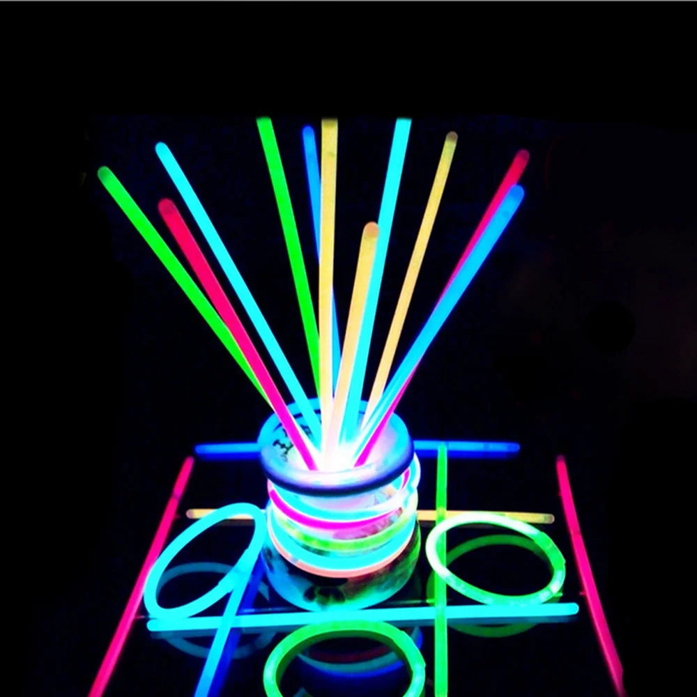 50PCS 20CM Disposable Glow Sticks Colorful Fluorescent Light Sticks Party Favor with Bracelet Connectors for Concert (Assorted
50PCS 20CM Disposable Glow Sticks Colorful Fluorescent Light Sticks Party Favor with Bracelet Connectors for Concert (Assorted