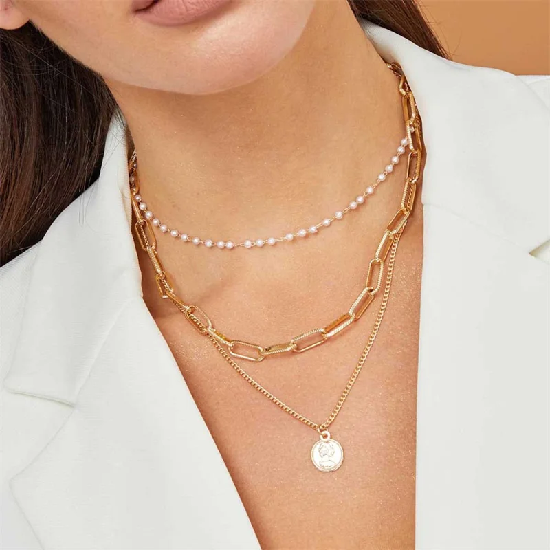 

Vintage Portrait Multilayered Imitation Pearl Necklace For Women Trendy Gold Choker Charm Clavicle Chain Necklaces 2021 Jewelry