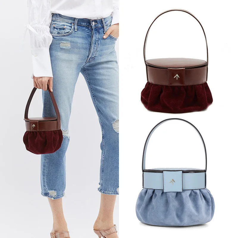 Fashion Week Turkish Frosted Cowhide Bucket Handbag Minaudiere Arrow for Women Cute Circular Cover Wine Red Elegant Exotic
Fashion Week Turkish Frosted Cowhide Bucket Handbag Minaudiere Arrow for Women Cute Circular Cover Wine Red Elegant Exotic