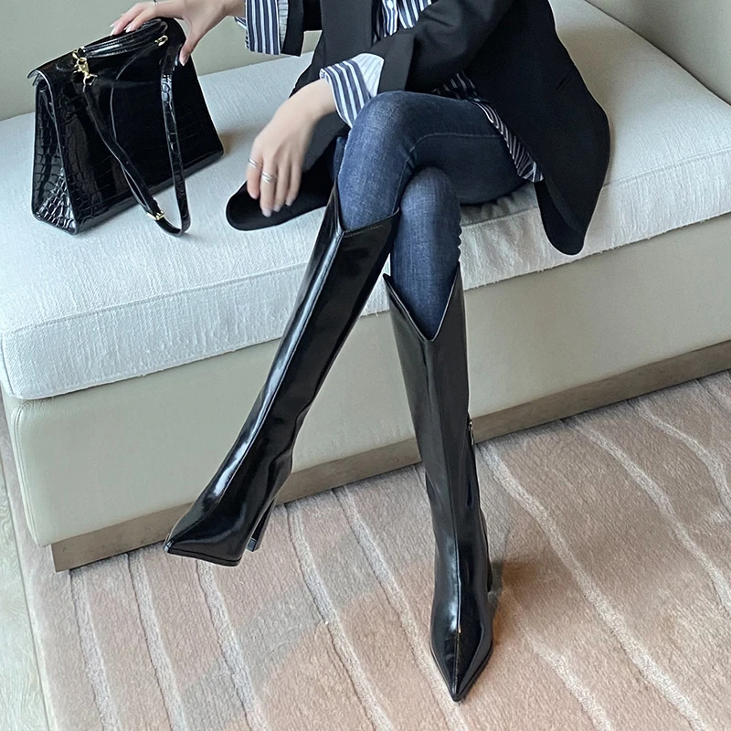 2021 Autumn Faux Leather Women Knee High Boots Pointed Toe Long Chunky Block Size 40 Zipper Botines De Mujer boots
2021 Autumn Faux Leather Women Knee High Boots Pointed Toe Long Chunky Block Size 40 Zipper Botines De Mujer boots