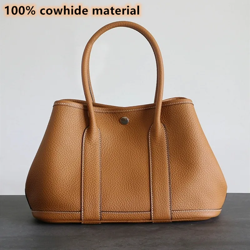 New women's shoulder bag, fashionable luxury leather handbag, casual cross-body bag, fashion large capacity cowhide handbag
New women's shoulder bag, fashionable luxury leather handbag, casual cross-body bag, fashion large capacity cowhide handbag
