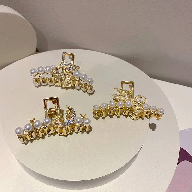 Shining Rhinestone Moon Stars Hair Claws Elegant 2021 New Trendy Hair Clips Temperament Hair Accessories for Women Girls
Shining Rhinestone Moon Stars Hair Claws Elegant 2021 New Trendy Hair Clips Temperament Hair Accessories for Women Girls