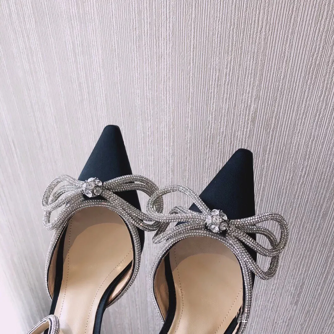 2021 new summer pointed sexy sandals bowknot Rhinestone high heeled shoes banquet with sandals
2021 new summer pointed sexy sandals bowknot Rhinestone high heeled shoes banquet with sandals