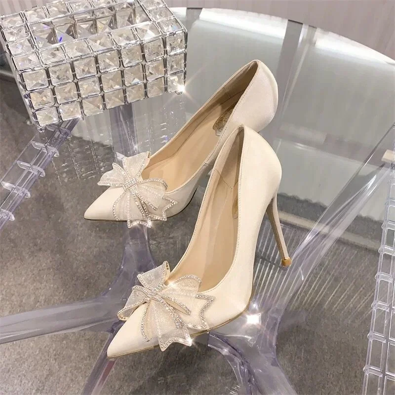 Shoes Women High Butterfly Heel Spring Autumn 2021 New White Chaussure Femme Zapatos Mujer
Shoes Women High Butterfly Heel Spring Autumn 2021 New White Chaussure Femme Zapatos Mujer