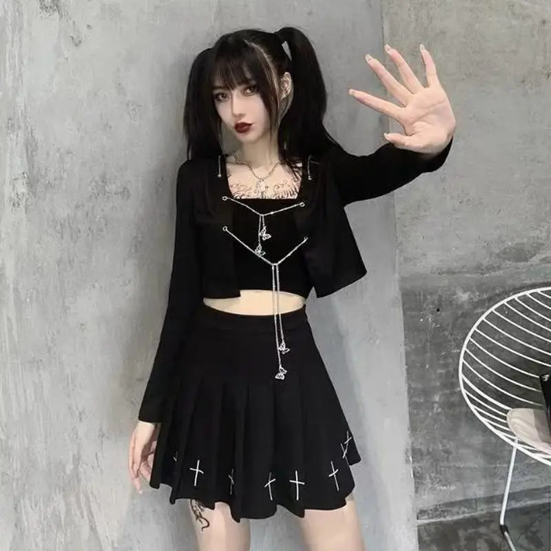 Spring three-piece women's all-match high waist pleated skirt fried street skirt short cardigan jacket long sleeve chain jumpe
Spring three-piece women's all-match high waist pleated skirt fried street skirt short cardigan jacket long sleeve chain jumpe