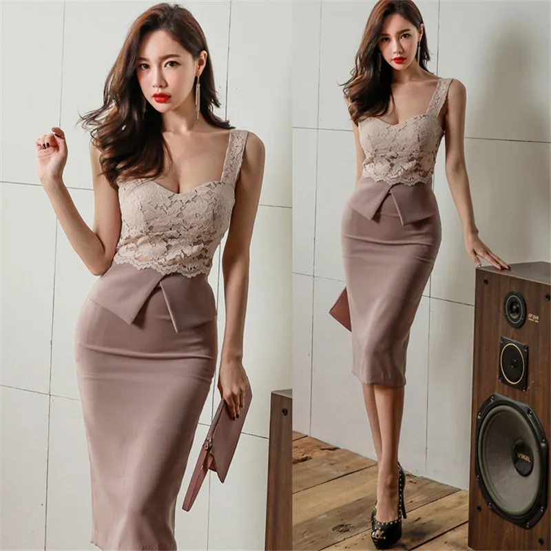 Lace Sling Dress For Women 2021 Summer New Fashion Elegant V-neck Slim Slit Sexy Pencil Dresses Female JD1149
Lace Sling Dress For Women 2021 Summer New Fashion Elegant V-neck Slim Slit Sexy Pencil Dresses Female JD1149
