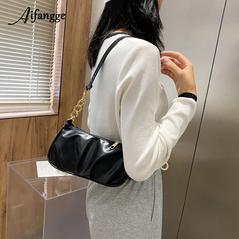 Fashion Chain Shoulder Messenger Bag Pure Color Large Capacity Clutch Bag Pleated Luxury Leather Handbags Women Bags
Fashion Chain Shoulder Messenger Bag Pure Color Large Capacity Clutch Bag Pleated Luxury Leather Handbags Women Bags