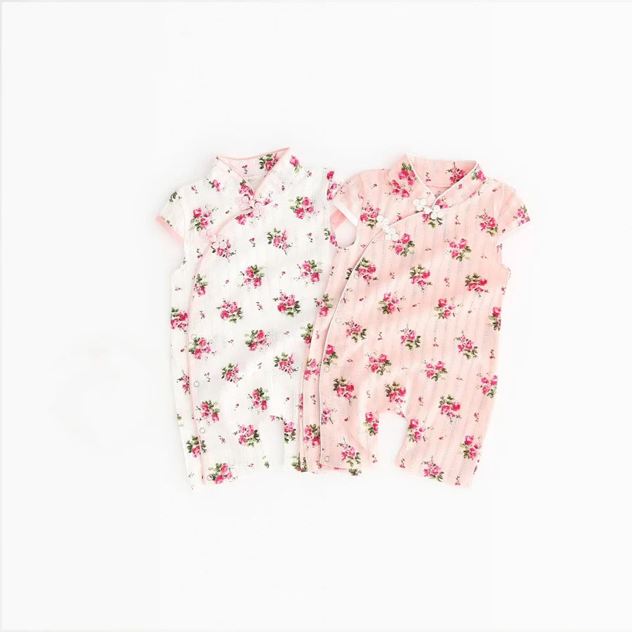 Baby Girls Cheongsam Dress Short Sleeve Chinese Qipao Style Romper Floral Costume Chinoiserie Buckle One Piece Onesies Outfit
Baby Girls Cheongsam Dress Short Sleeve Chinese Qipao Style Romper Floral Costume Chinoiserie Buckle One Piece Onesies Outfit