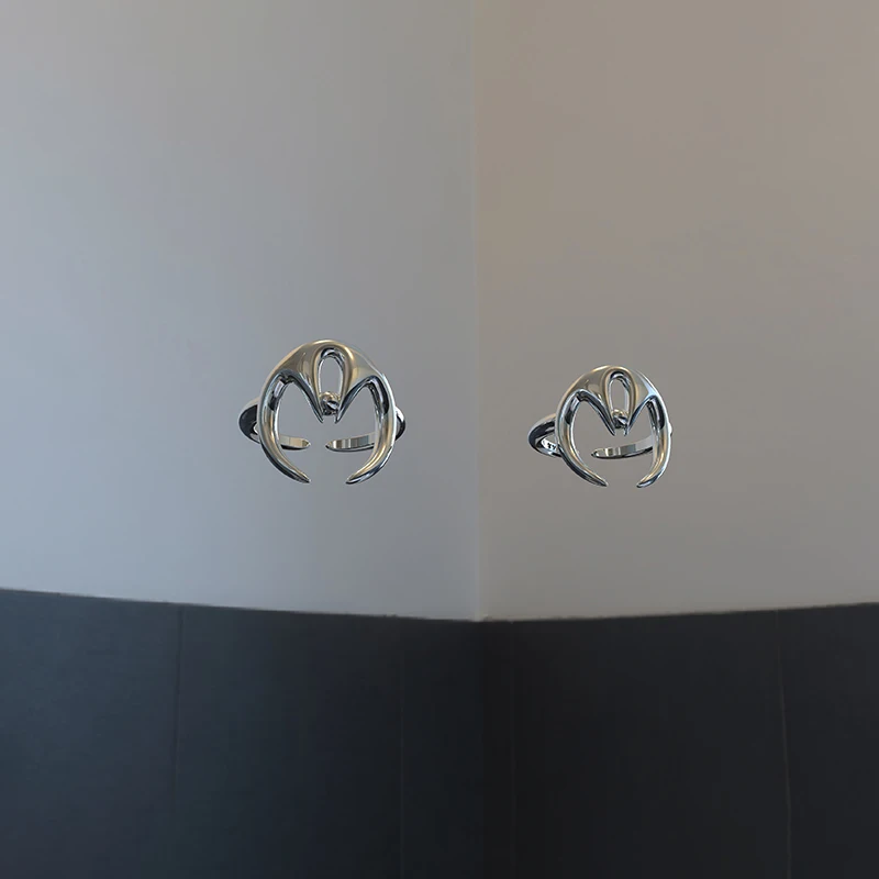 KVK spider symbol can adjust 925 Silver Ring female 2021 new simple small design light luxury personality ring
KVK spider symbol can adjust 925 Silver Ring female 2021 new simple small design light luxury personality ring