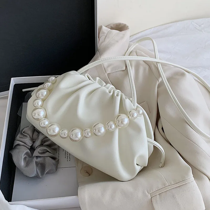 Pearl Design Sweet Cloud Bags Small PU Leather Crossbody Bags For Women 2021 Solid Color Shoulder Handbags Female Cross Body Bag
Pearl Design Sweet Cloud Bags Small PU Leather Crossbody Bags For Women 2021 Solid Color Shoulder Handbags Female Cross Body Bag