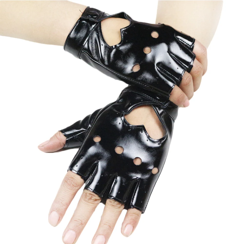 Heart Lady Half Finger Imitation Leather Gloves Women Punk Short Leather Gloves Half Finger Fingerless Dance Motorcycle Gloves.
Heart Lady Half Finger Imitation Leather Gloves Women Punk Short Leather Gloves Half Finger Fingerless Dance Motorcycle Gloves.