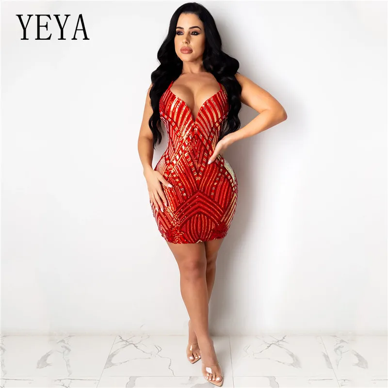 Женское платье-карандаш с блестками и глубоким V-образным вырезом
Женское платье-карандаш с блестками и глубоким V-образным вырезом