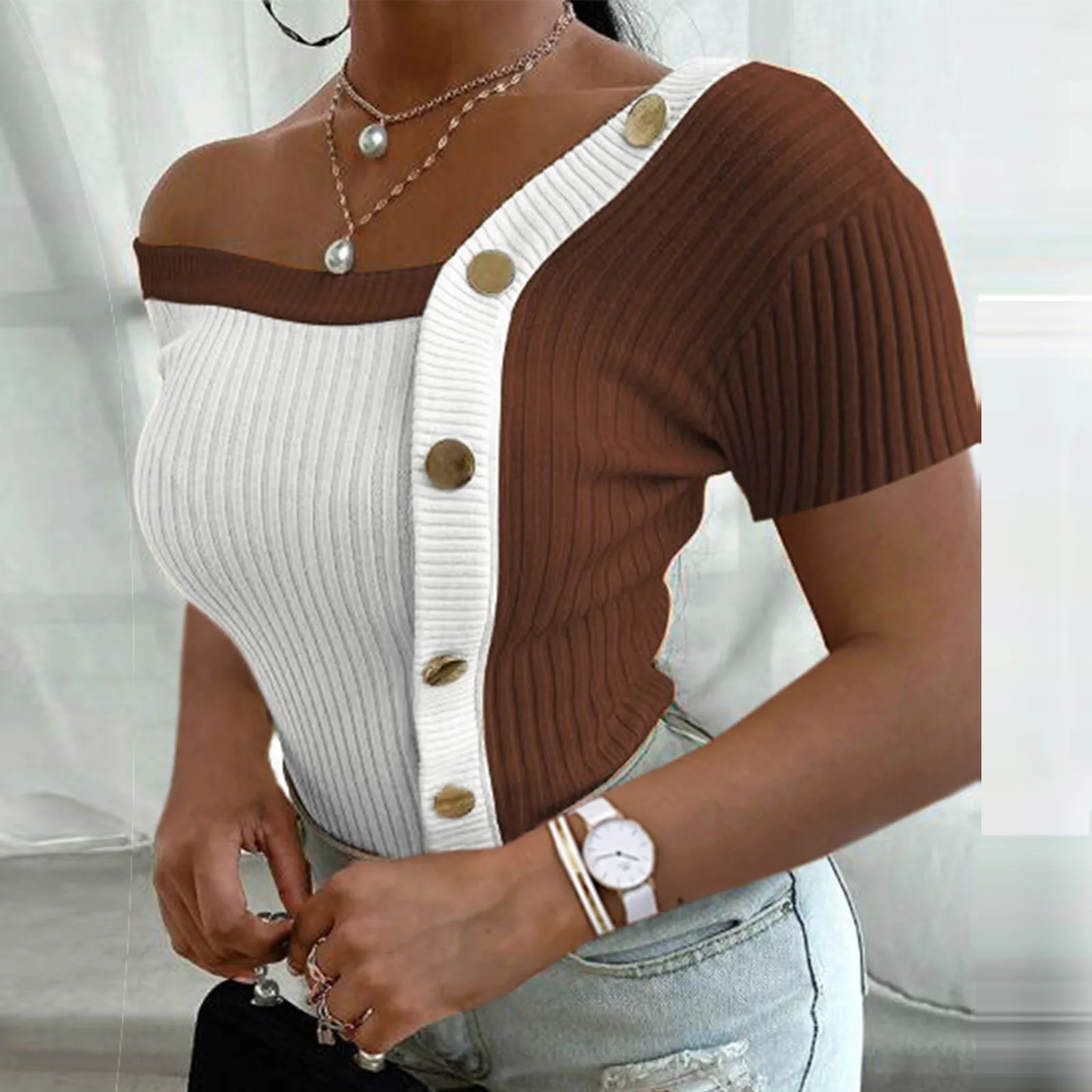 Fashion Women Short Sleeve T-shirt Sexy Skew Collar Button Patchwork Pit Strip Pullover Blouse 2021 Summer Female Tshirt Tops#fs 
Fashion Women Short Sleeve T-shirt Sexy Skew Collar Button Patchwork Pit Strip Pullover Blouse 2021 Summer Female Tshirt Tops#fs