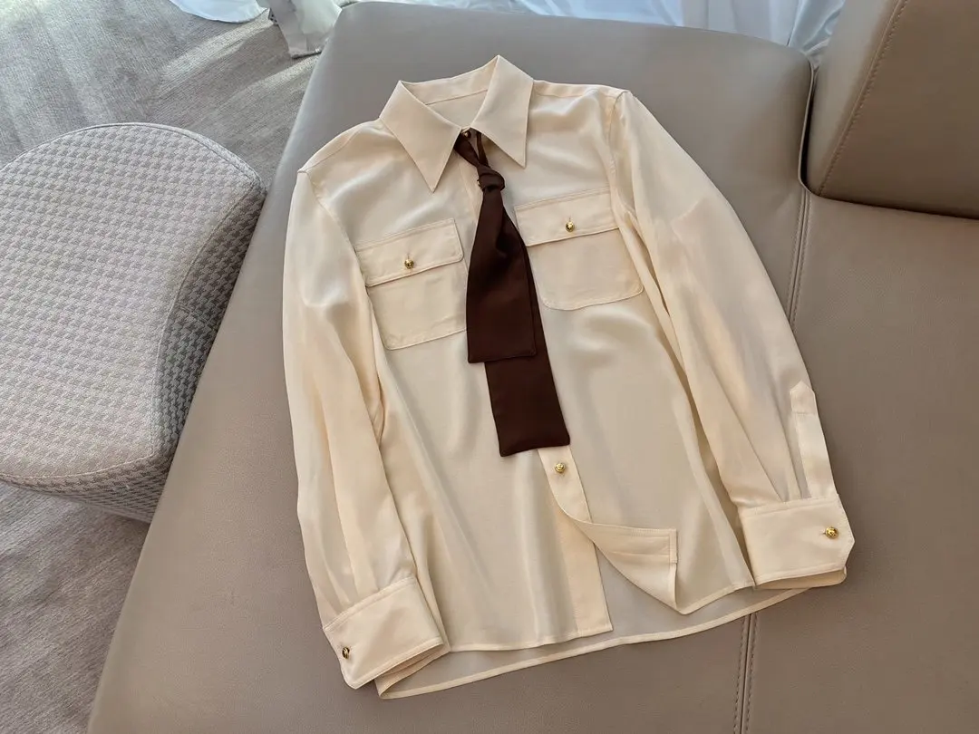 fashion ladies 2021 new long sleeve sexy casual solid color tie lapel silk shirt 1207
fashion ladies 2021 new long sleeve sexy casual solid color tie lapel silk shirt 1207