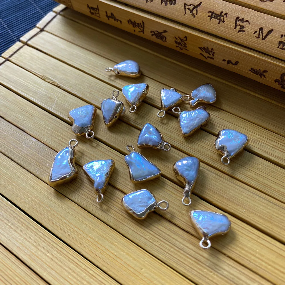 Natural Freshwater Shell Pendant White Butterfly Shell Irregular Triangle Shape Making Jewelry Accessories Material Wholesale
Natural Freshwater Shell Pendant White Butterfly Shell Irregular Triangle Shape Making Jewelry Accessories Material Wholesale
