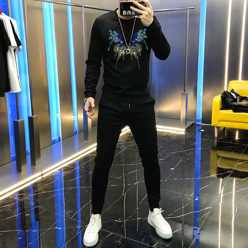 Men's Unique Butterfly Luxury Plus Velvet Fashion Winter British Tracksuit Diamond Sets Warm Sweatshirt
Men's Unique Butterfly Luxury Plus Velvet Fashion Winter British Tracksuit Diamond Sets Warm Sweatshirt