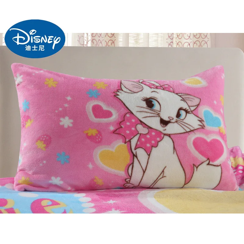 Детские фланелевые наволочки Disney Marie, 1 шт., наволочка с изображением Эльзы и Анны, декоративные наволочки, подарки
Детские фланелевые наволочки Disney Marie, 1 шт., наволочка с изображением Эльзы и Анны, декоративные наволочки, подарки