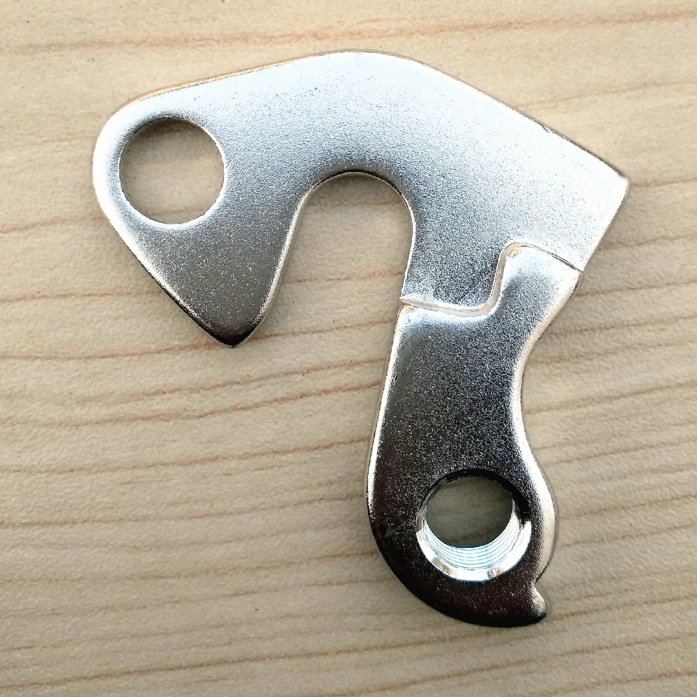 1pc Bicycle gear rear derailleur hanger For Mongoose GT CANNONDALE FOCUS CERVELO BMC mtb bicycle carbon frame bike MECH dropout
1pc Bicycle gear rear derailleur hanger For Mongoose GT CANNONDALE FOCUS CERVELO BMC mtb bicycle carbon frame bike MECH dropout