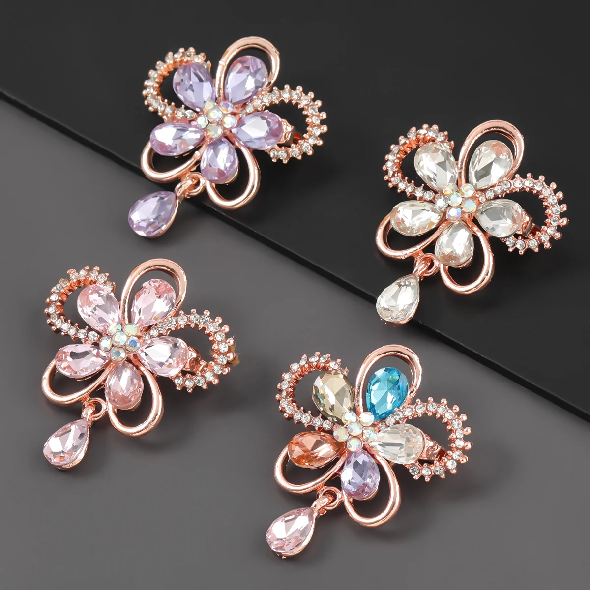 Pauli Manfi 2021 Fashion Simple Metal Rhinestone Flower Brooch Girl Creative Hollow Star Corsage Jewelry Accessories
Pauli Manfi 2021 Fashion Simple Metal Rhinestone Flower Brooch Girl Creative Hollow Star Corsage Jewelry Accessories