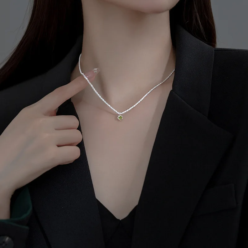 S925 Sterling Silver Olive Green Crystal Stone Elegant Fashion Pendant Necklace Clavicle Chain Women Jewelry Gift
S925 Sterling Silver Olive Green Crystal Stone Elegant Fashion Pendant Necklace Clavicle Chain Women Jewelry Gift