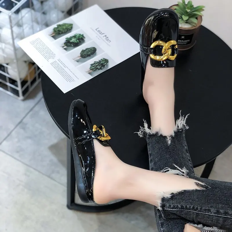 Rivet Slippers Women Summer Loafers Female Shoes Slides Low Fashion Cover Toe 2021 Flat Soft Luxury Rubber PU Basic Metal
Rivet Slippers Women Summer Loafers Female Shoes Slides Low Fashion Cover Toe 2021 Flat Soft Luxury Rubber PU Basic Metal