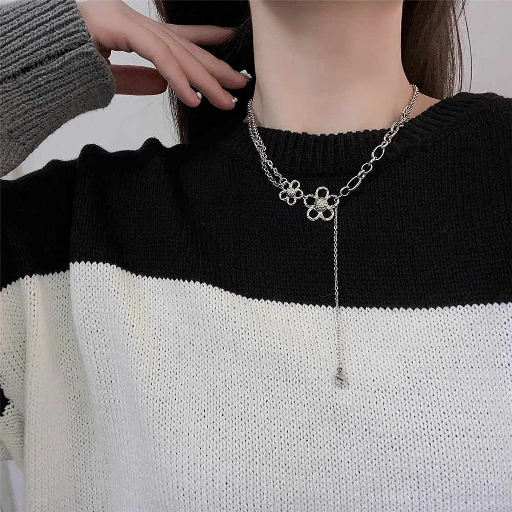 Cosysail Stainless Steel Chain Necklace for Women Simple Hollow Out Flower Pendant Necklace Party Accessory Jewelry Gift 2021
Cosysail Stainless Steel Chain Necklace for Women Simple Hollow Out Flower Pendant Necklace Party Accessory Jewelry Gift 2021