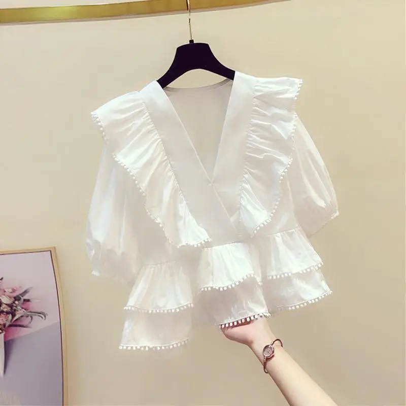 2021 Summer Women New Fashion Chic V-neck Tops Women Korea Style Sweet Slim Waist Blouse Solid Color Half Sleeve Shirts X161
2021 Summer Women New Fashion Chic V-neck Tops Women Korea Style Sweet Slim Waist Blouse Solid Color Half Sleeve Shirts X161
