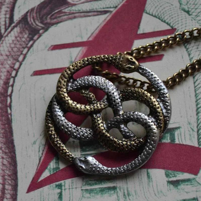 Auryn Infinite Snake Pendant Necklace Party Jewelry Gold Snake Knot Ouroboros Charm Chain Necklaces for Women Men Gift
Auryn Infinite Snake Pendant Necklace Party Jewelry Gold Snake Knot Ouroboros Charm Chain Necklaces for Women Men Gift