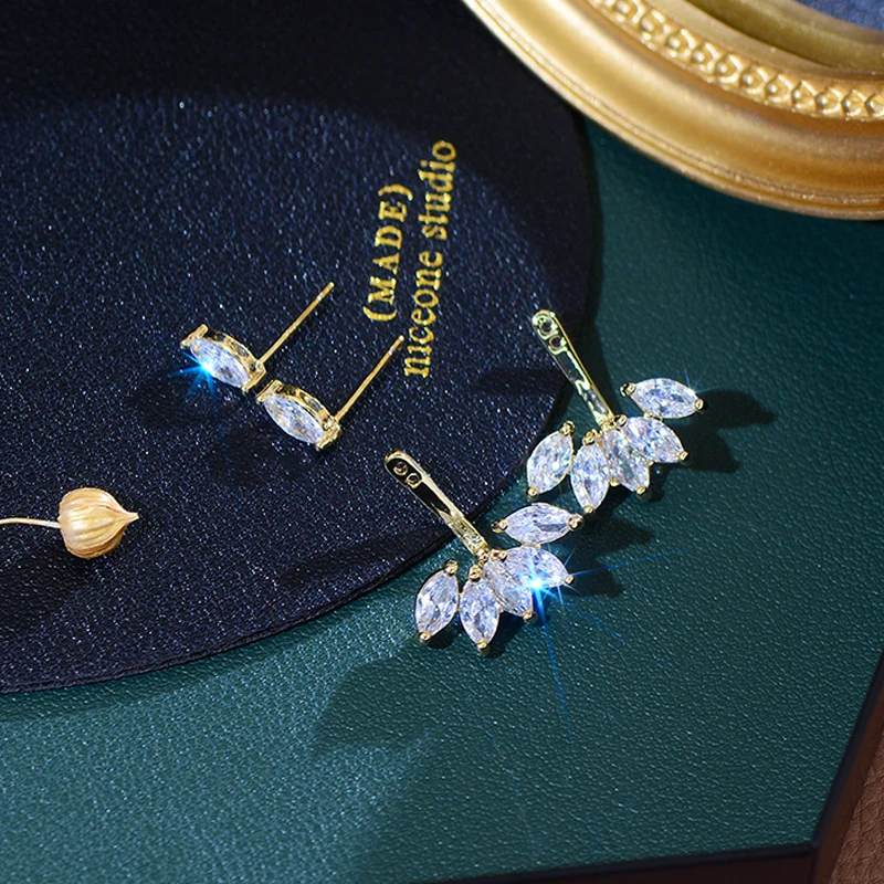 Fashion Exquisite Bling CZ Leave Earring for Women Shine Delicate Zirconia Leaf Stud Earrings Daily High Quality Pendant Bijoux
Fashion Exquisite Bling CZ Leave Earring for Women Shine Delicate Zirconia Leaf Stud Earrings Daily High Quality Pendant Bijoux
