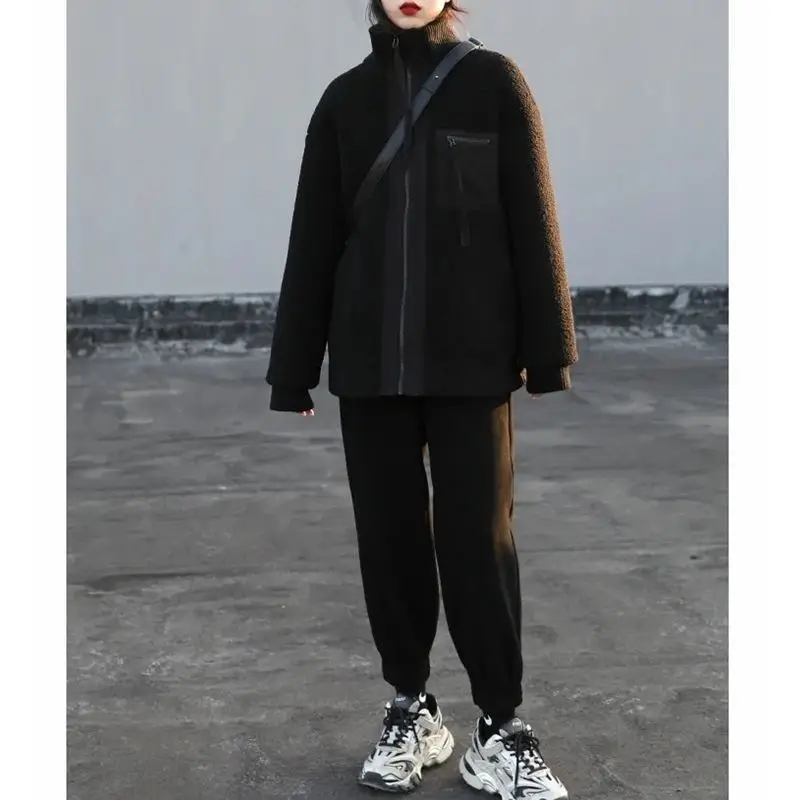 Autumn and winter stand collar lamb wool coat for female Korean students loose grain cashmere anti wind locomotive suit 2020 new
Autumn and winter stand collar lamb wool coat for female Korean students loose grain cashmere anti wind locomotive suit 2020 new