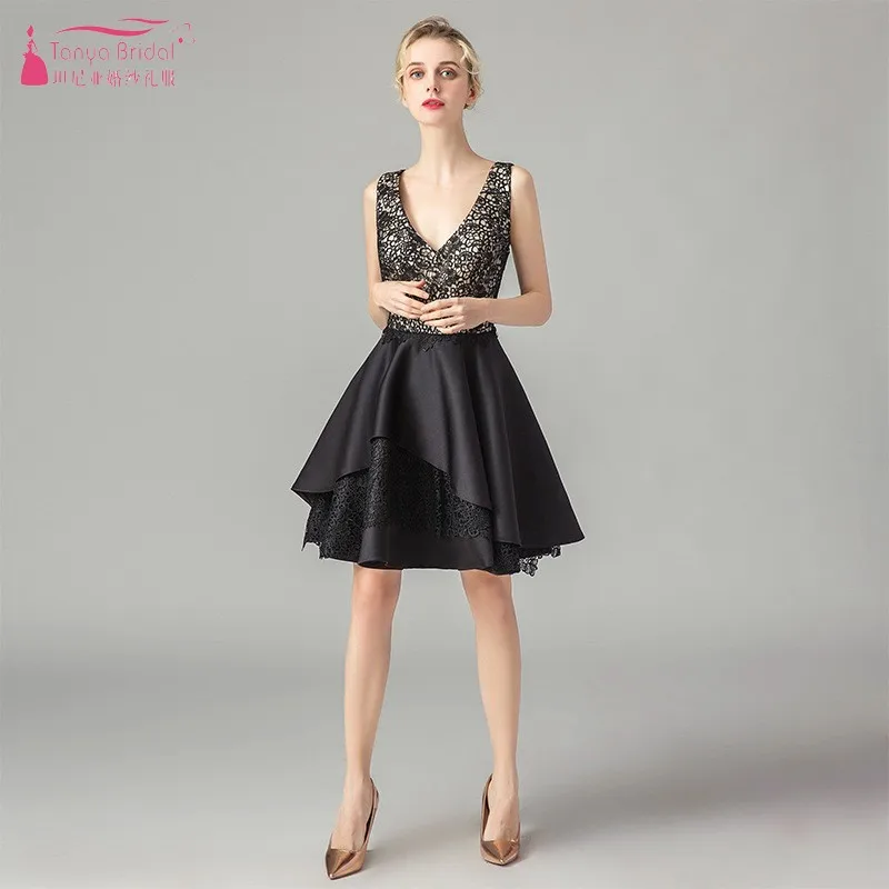 New V Neck Sleeveless Lace Wedding Party Dresses 2019 Formal Simple Women Gowns Homecoming Dresses JQ622
New V Neck Sleeveless Lace Wedding Party Dresses 2019 Formal Simple Women Gowns Homecoming Dresses JQ622