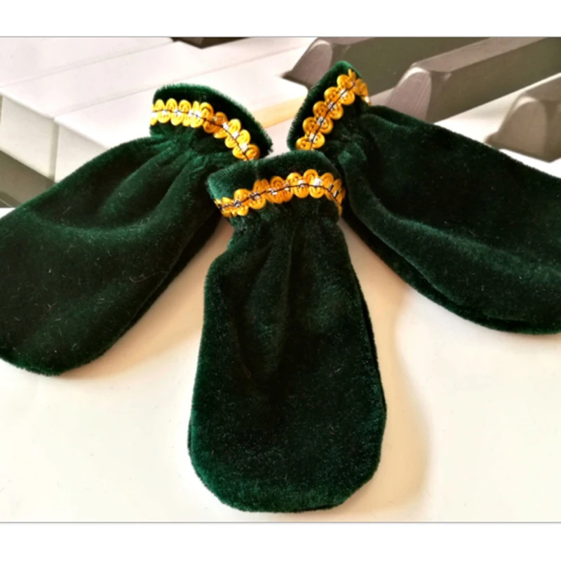 1 Set Of 3 Pcs Universal Piano Pedal Velvet Covers Protective 3 Colors 
1 Set Of 3 Pcs Universal Piano Pedal Velvet Covers Protective 3 Colors