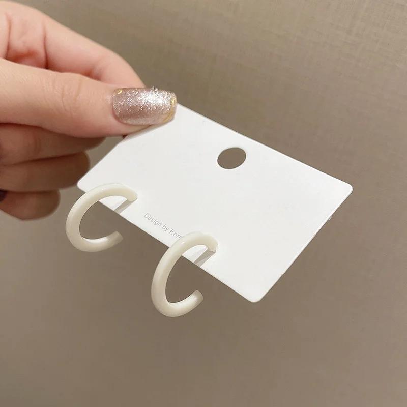 Simple Geometric C-shaped Letter Stud Design 2021 Hyperbole High Quality Earring for Women European Party
Simple Geometric C-shaped Letter Stud Design 2021 Hyperbole High Quality Earring for Women European Party