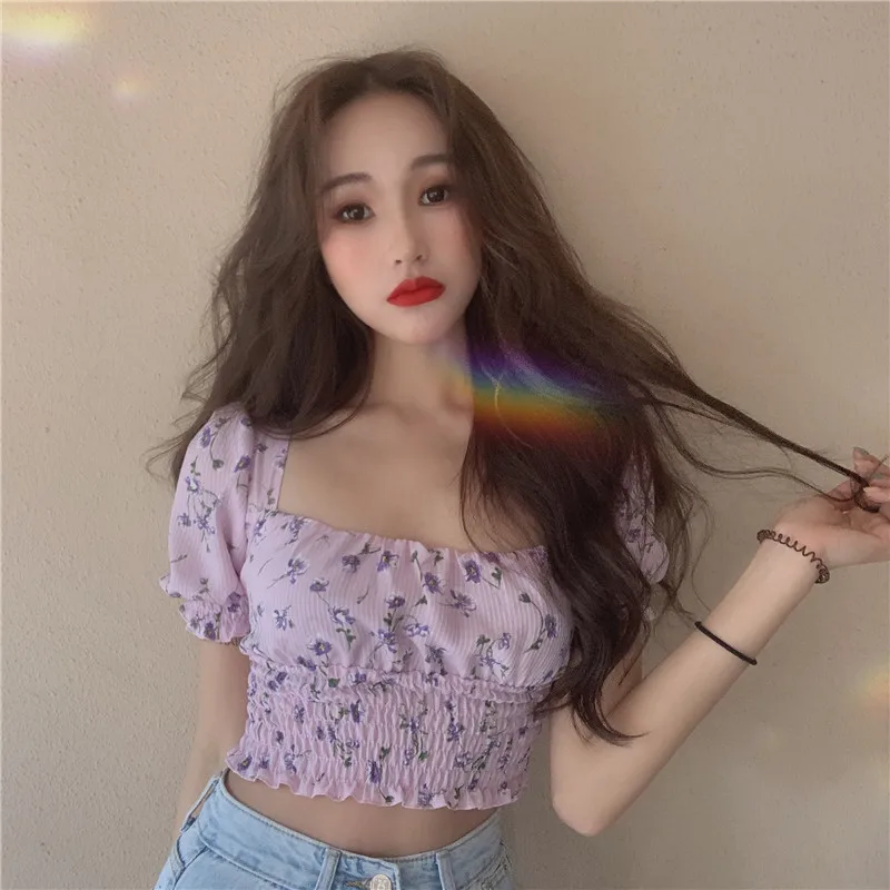 Student retro temperament square collar slim floral top women's spring new short sleeve short Korean T-shirt 
Student retro temperament square collar slim floral top women's spring new short sleeve short Korean T-shirt