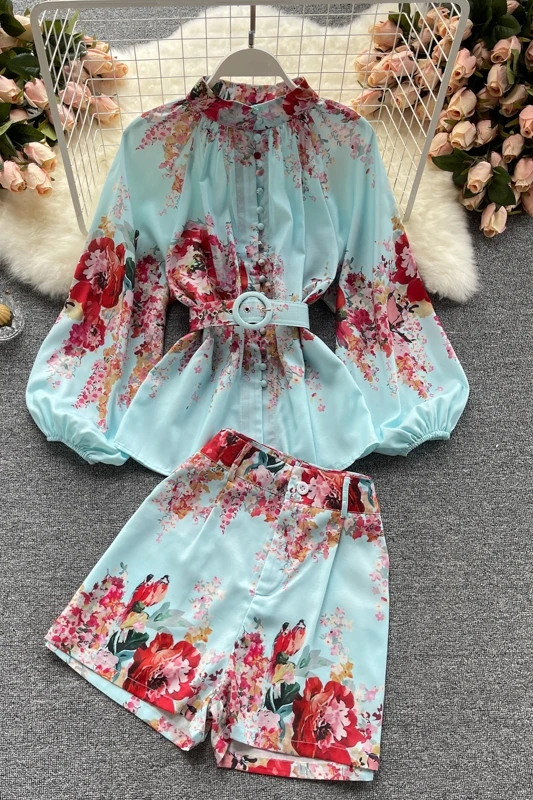 Elegant ladies temperament spring and summer new ladies shirt design sense printing all-match wide-leg shorts two-piece suit
Elegant ladies temperament spring and summer new ladies shirt design sense printing all-match wide-leg shorts two-piece suit