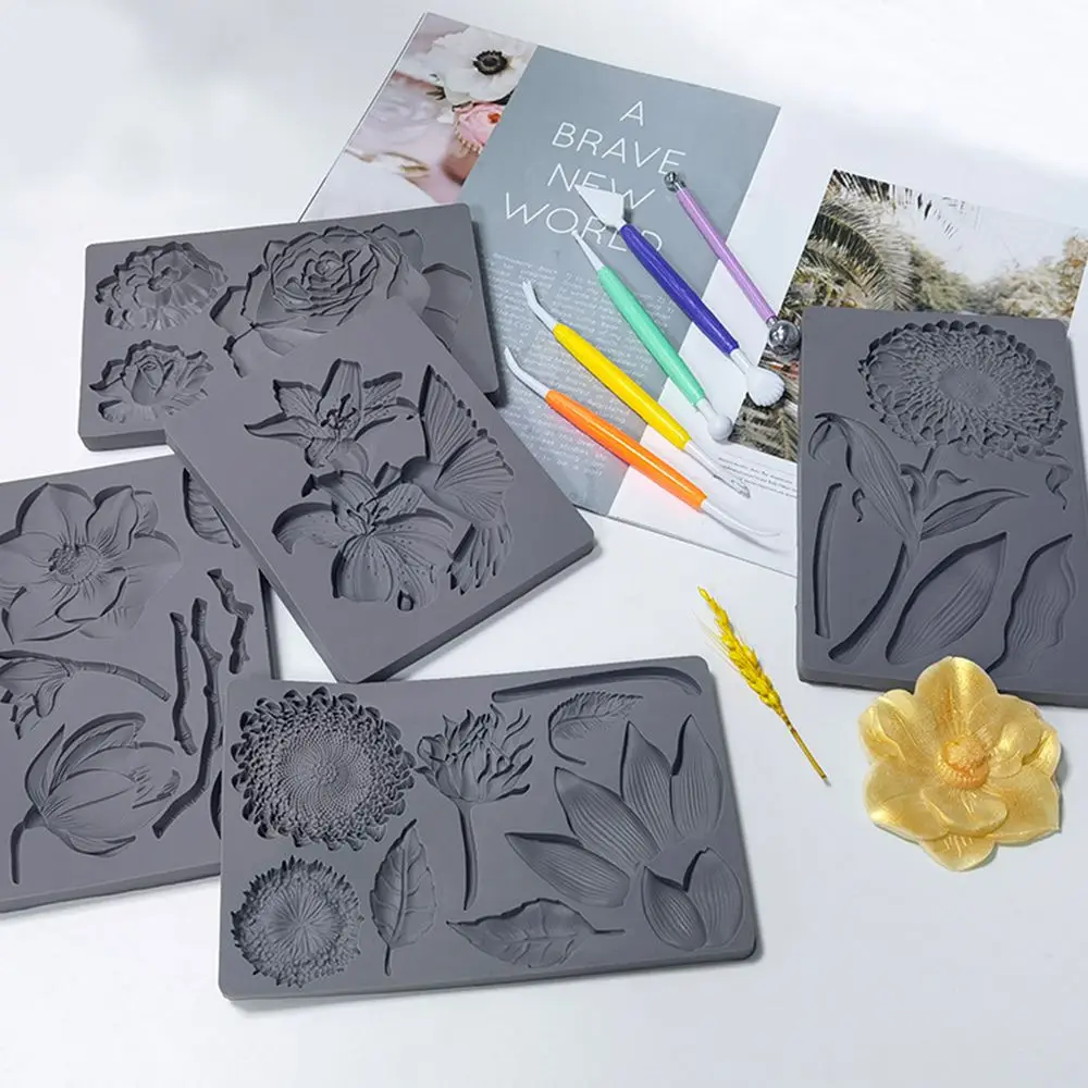 Portable Rose Flowers Mold DIY Fondant Sugarcraft Cake Mold Cake Chocolate Silicone Mold Wedding Kitchen Cake Decorating Tools 
Portable Rose Flowers Mold DIY Fondant Sugarcraft Cake Mold Cake Chocolate Silicone Mold Wedding Kitchen Cake Decorating Tools