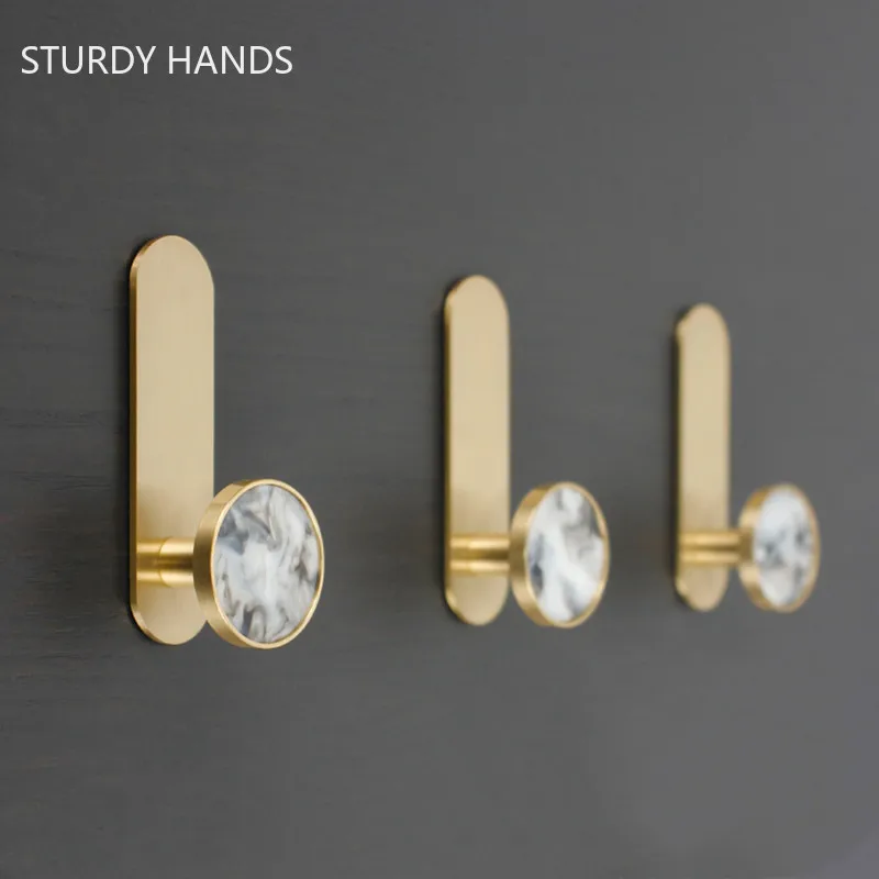 1Pc Light Luxury Brass Storage Hook Punch-free Bathroom Towel Hook Entrance Key Hooks Exquisite Wall Decoration Home Accessories
1Pc Light Luxury Brass Storage Hook Punch-free Bathroom Towel Hook Entrance Key Hooks Exquisite Wall Decoration Home Accessories