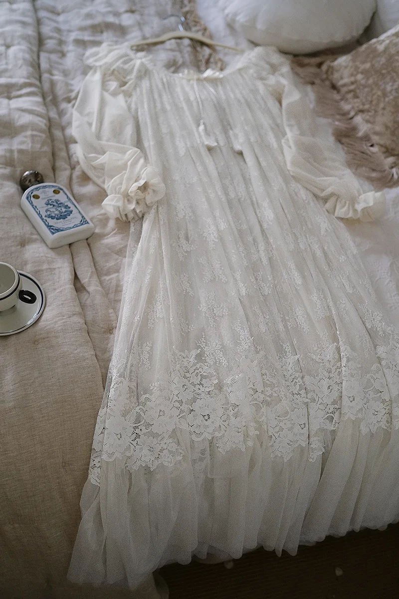 Nightgown Lady Sleepwear Lace Sweet Night Dress Princess Women Nightdress Medieval Palace Style
Nightgown Lady Sleepwear Lace Sweet Night Dress Princess Women Nightdress Medieval Palace Style