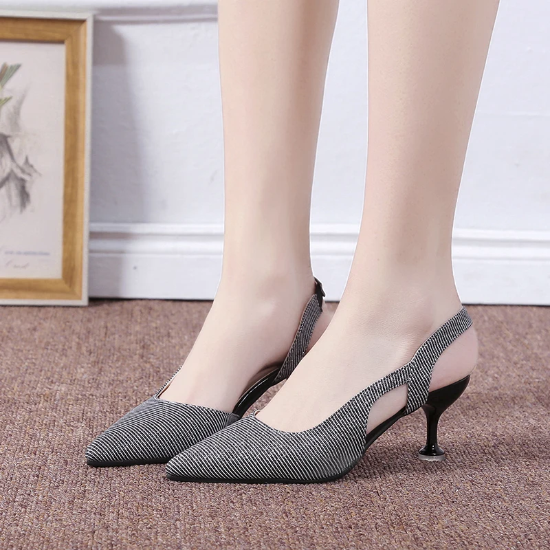 2019 Kitten Heels Slingback Women's Pumps Luxury Designer Women's Prom Party Shoes Ladies High Heel Black Shoes Summer Fashion
2019 Kitten Heels Slingback Women's Pumps Luxury Designer Women's Prom Party Shoes Ladies High Heel Black Shoes Summer Fashion
