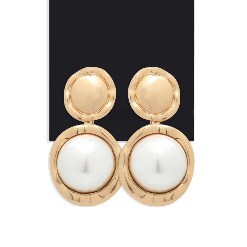 Gold Alloy Metal Round Pearls Shape Statement Stud Earrings for Bridal Wedding Party Women Girls Gold Pearl Earring Jewelry Gift
Gold Alloy Metal Round Pearls Shape Statement Stud Earrings for Bridal Wedding Party Women Girls Gold Pearl Earring Jewelry Gift