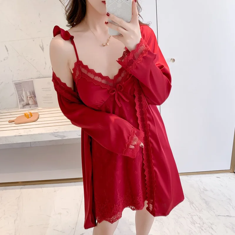 Lace Bathrobe 2PCS Robe Set Sexy Sleepwear Faux Silk Women Kimono Gown Intimate Lingerie Soft Bridal Wedding Gift Nightwear
Lace Bathrobe 2PCS Robe Set Sexy Sleepwear Faux Silk Women Kimono Gown Intimate Lingerie Soft Bridal Wedding Gift Nightwear