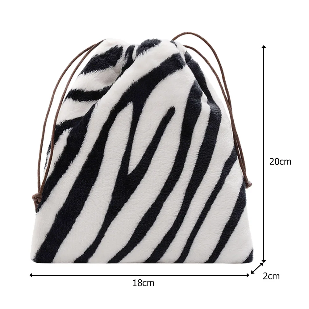 Women Girl Drawstring Shoulder Small Pouch Fashion Exquisite Shopping Bag Zebra Printed Cow Milk Printed Plush Crossbody Bags
Women Girl Drawstring Shoulder Small Pouch Fashion Exquisite Shopping Bag Zebra Printed Cow Milk Printed Plush Crossbody Bags
