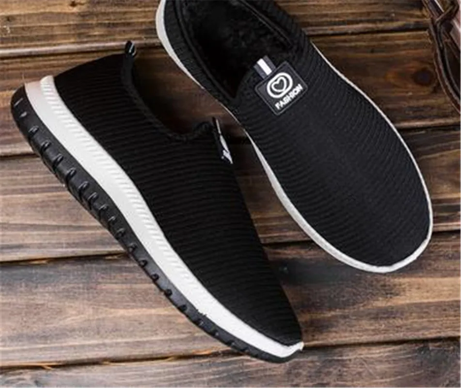 High Quality Fitness Men Running Shoes Lightweight Outdoor Jogging Walking Training Athletic Footwear
High Quality Fitness Men Running Shoes Lightweight Outdoor Jogging Walking Training Athletic Footwear