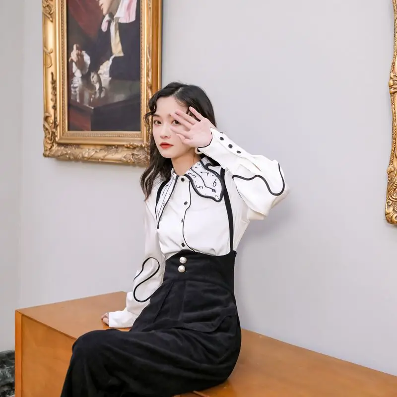 Autumn 2021 Women Fashion Printing Shirt Long Sleeve Casual Vintage Turn-down Collar Streetwear Chemise Femme
Autumn 2021 Women Fashion Printing Shirt Long Sleeve Casual Vintage Turn-down Collar Streetwear Chemise Femme